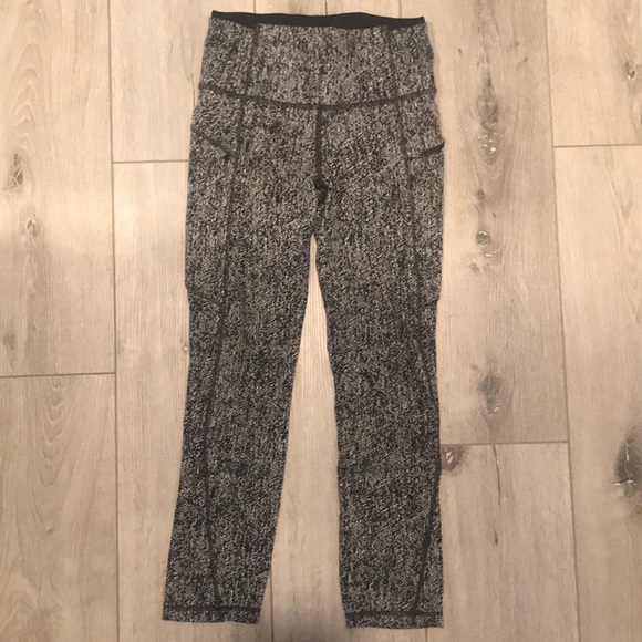 lululemon athletica Pants - Lululemon leggings size 2